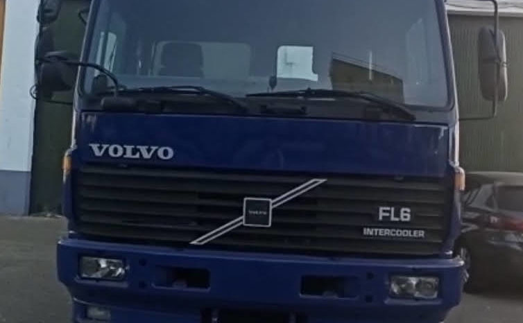 Volvo FL6 18 lleno